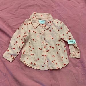 Old Navy button down Valentines Day collared shirt